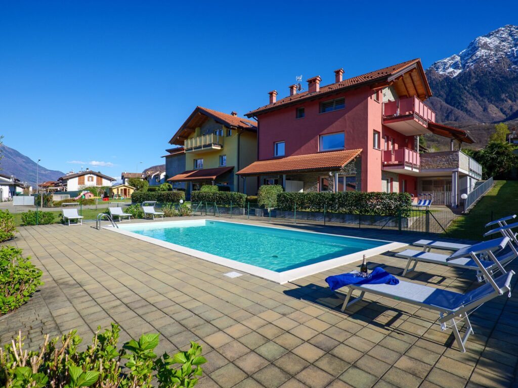 Rose Gialla Firsia Ferienwohnung mit Garten (EG) - 0