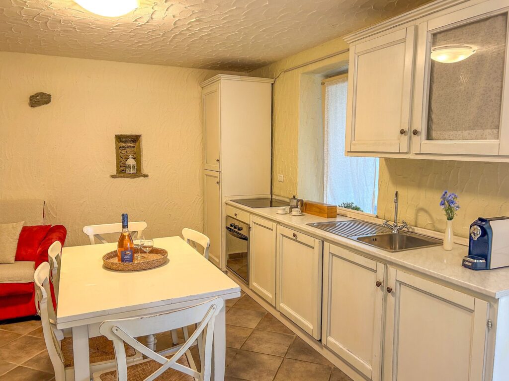 Borgo Erbiola Giglio - 3