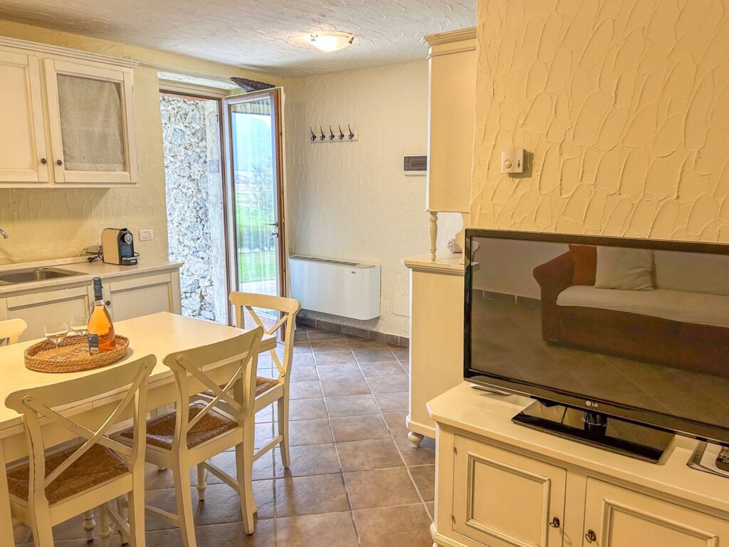 Borgo Erbiola Giglio - 5