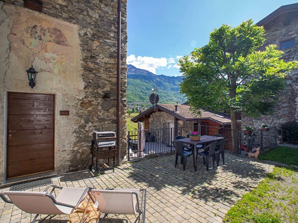 Borgo Erbiola Ciclamino - 2