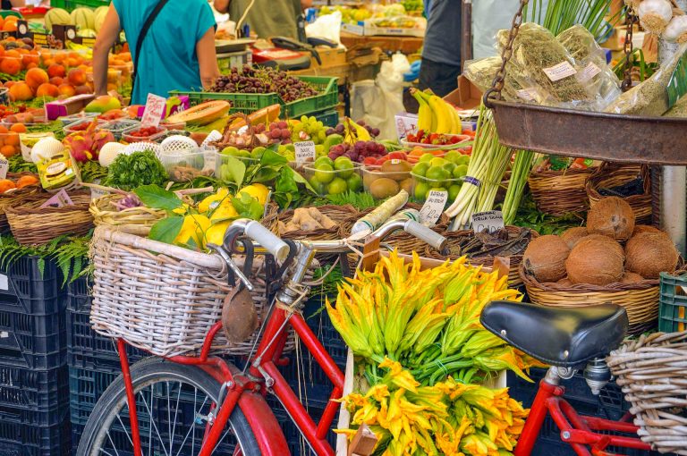 Wochenmarkt-Comer-See
