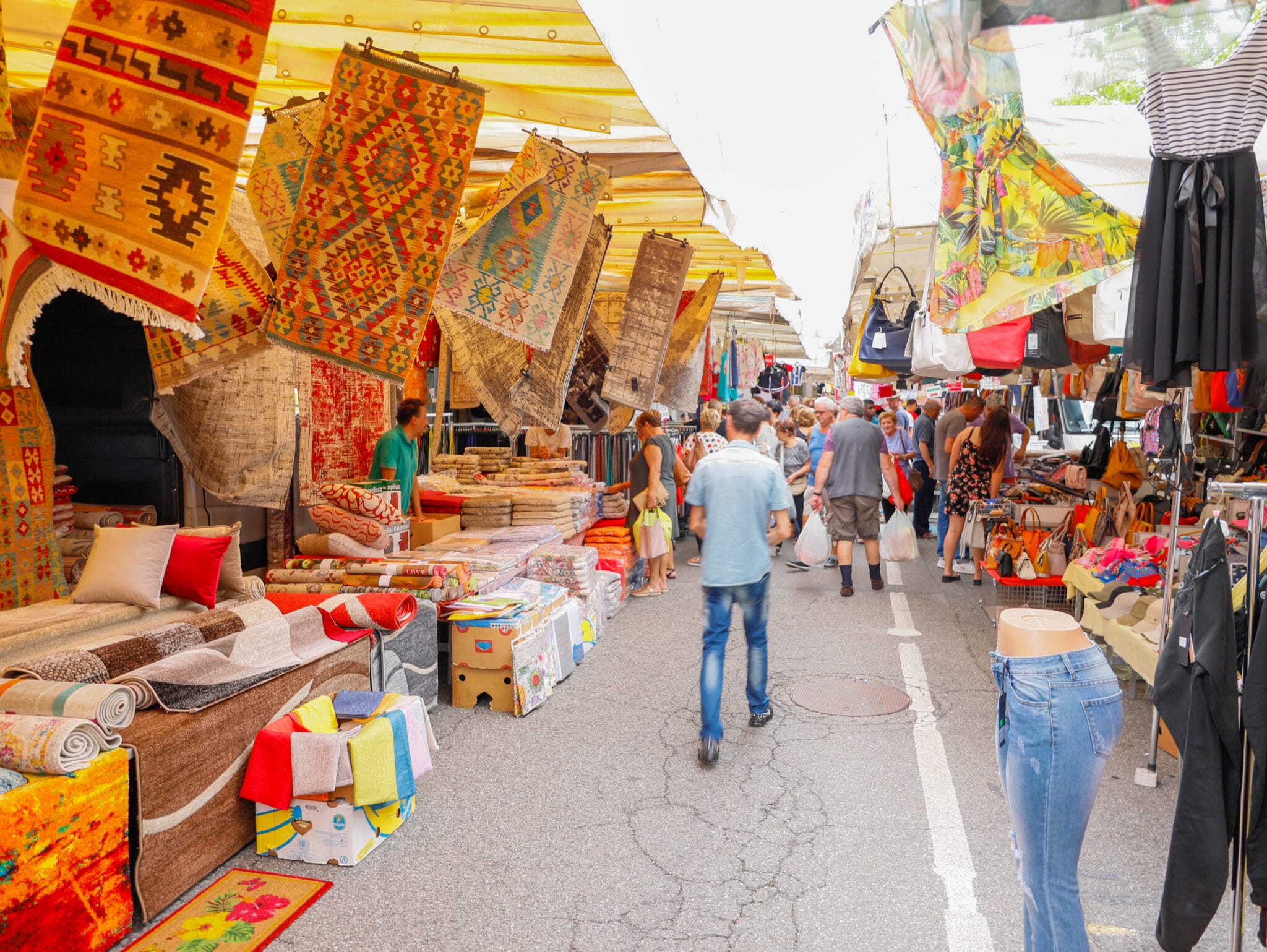 Markt an dem Comer See