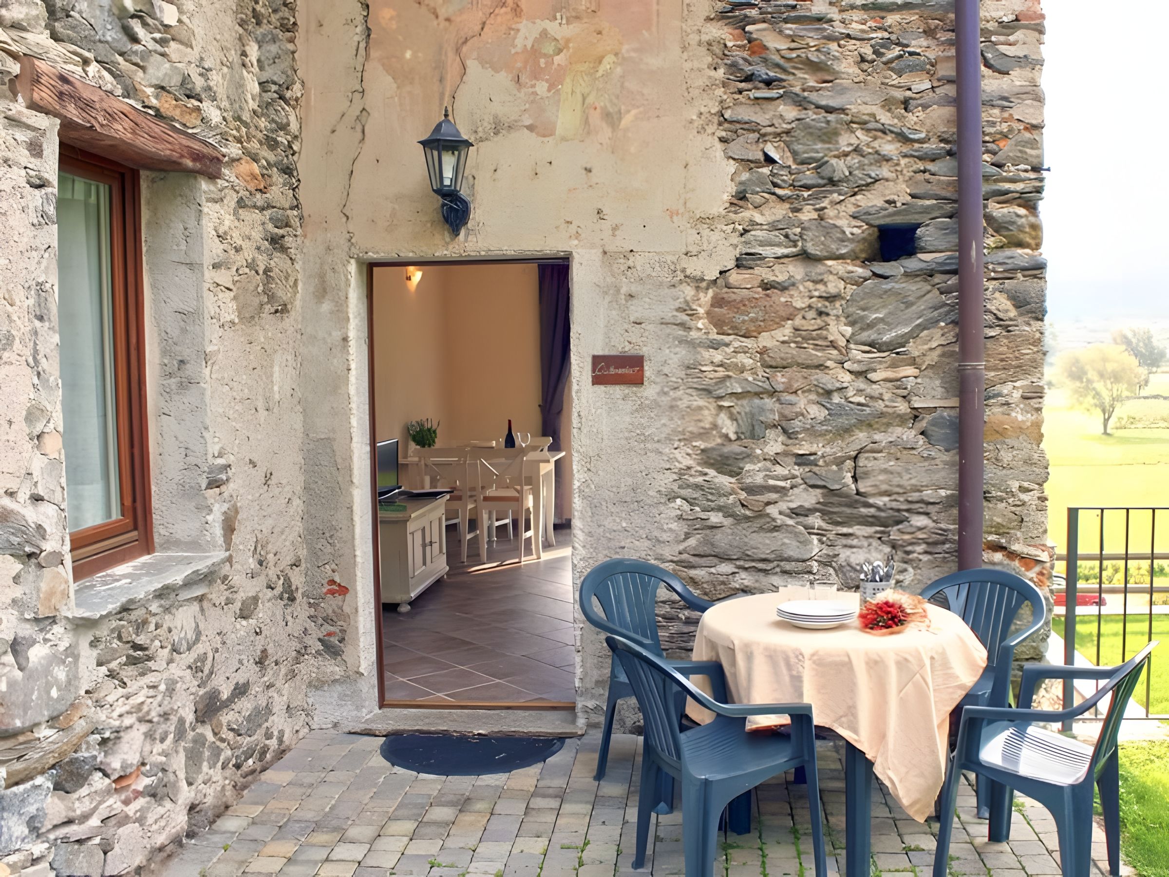 Terrasse einer Ferienunterkunft am Comer See