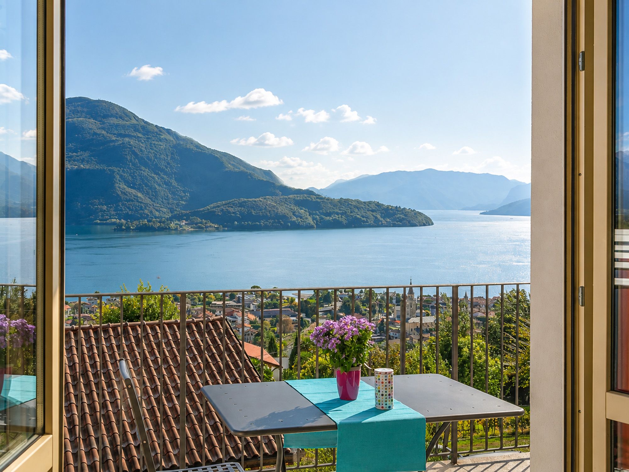 Balkon zu Ferienwohnung am Comer See