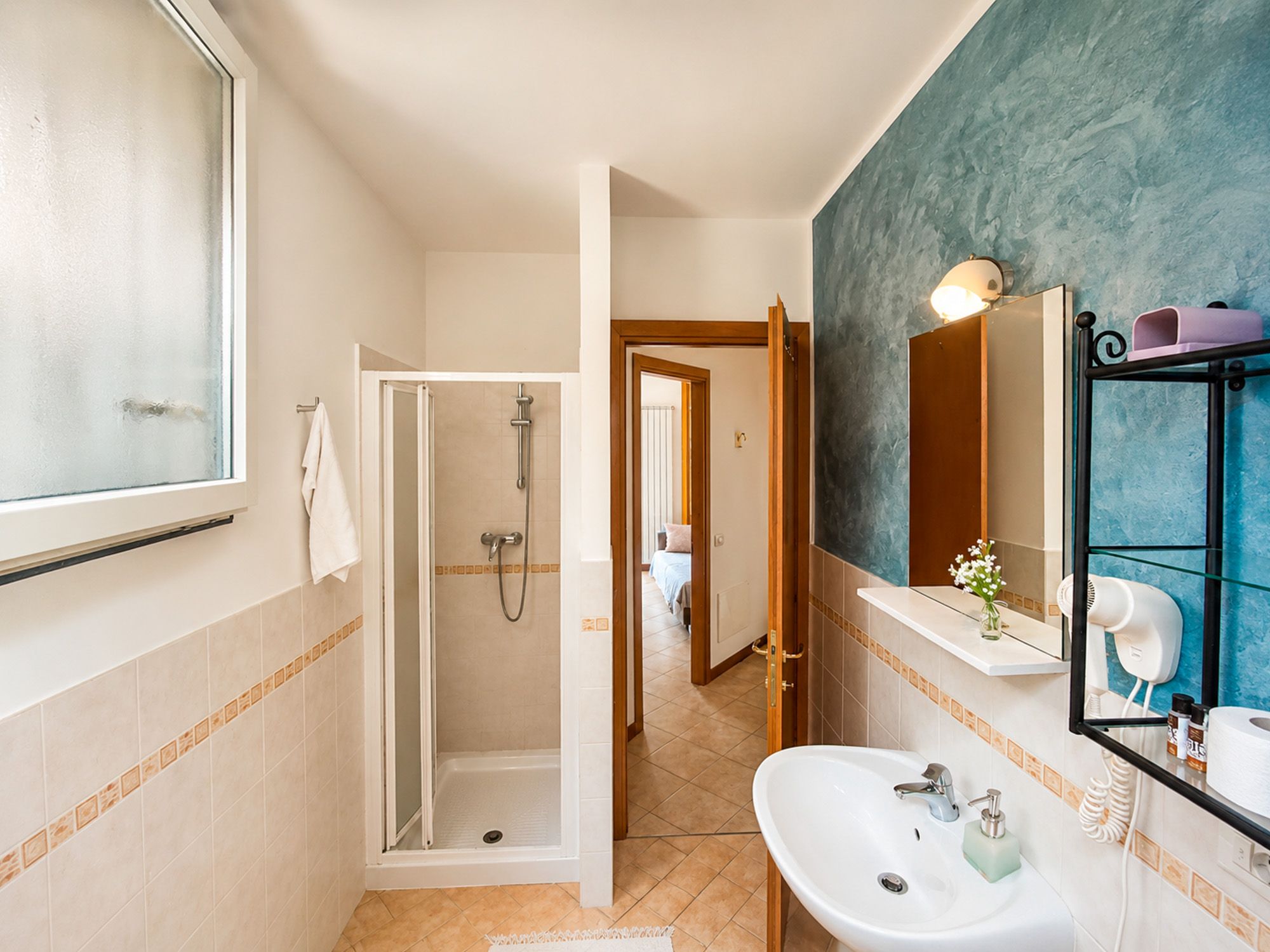 Badezimmer in Ferienwohnung am Comer See