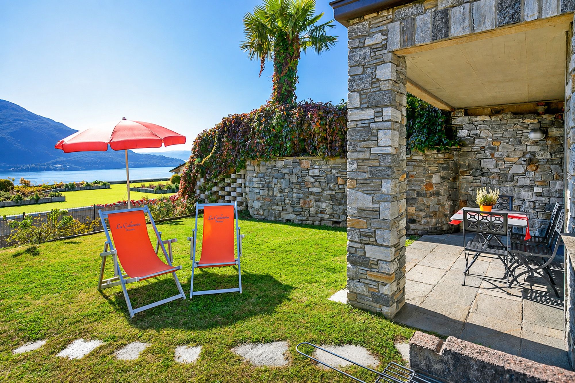 Garten zu Ferienwohnung am Comer See