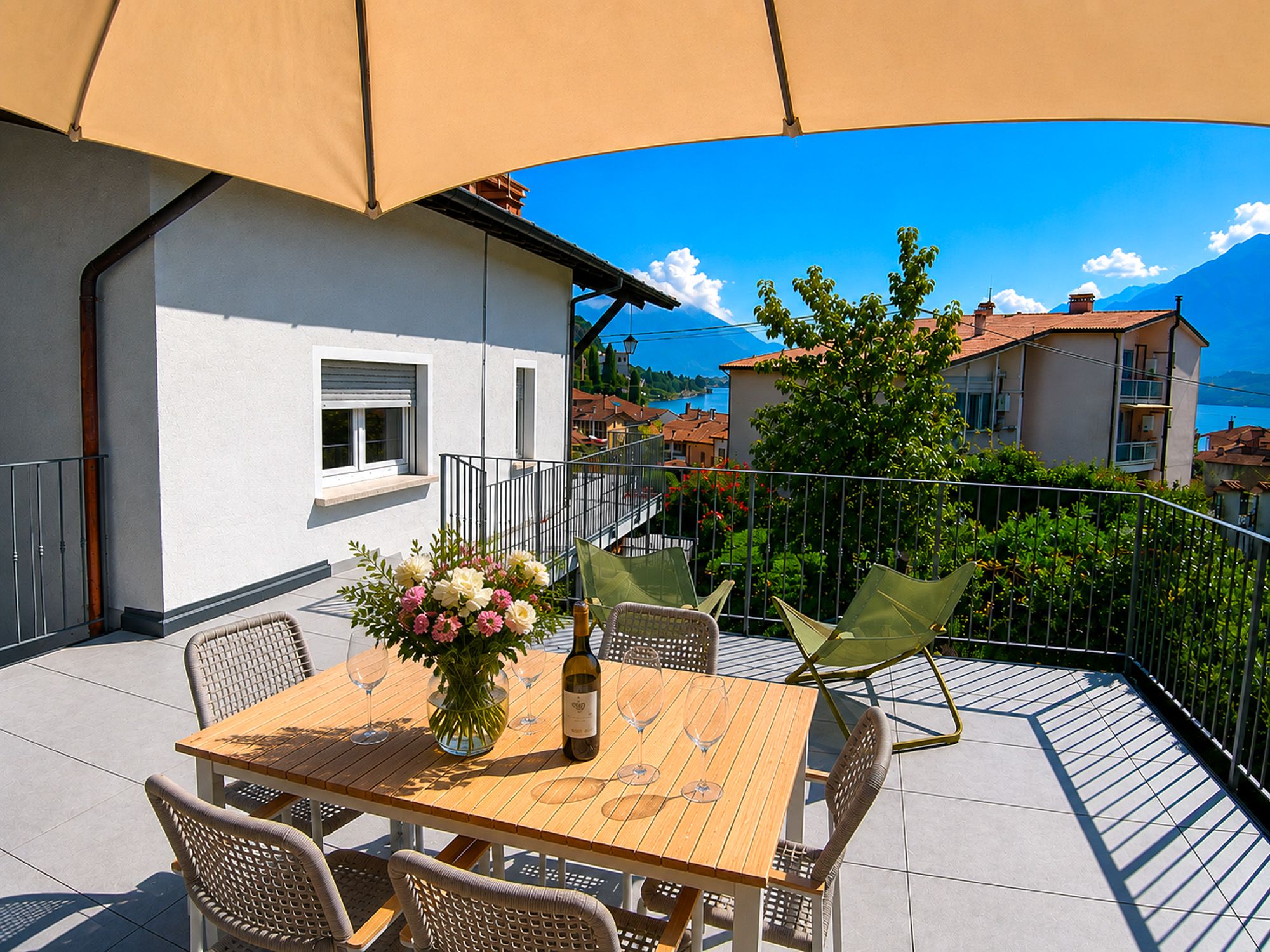 Balkon zu Ferienwohnung am Comer See