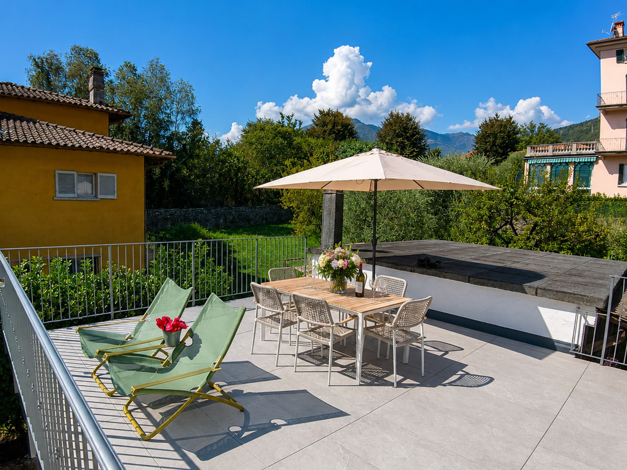 Balkon zu Ferienwohnung am Comer See